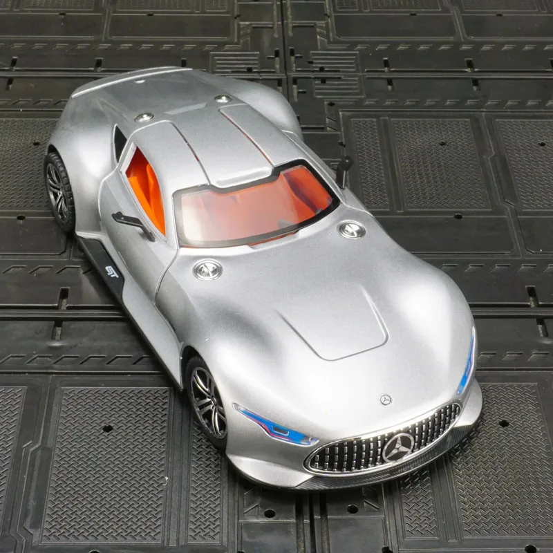 

1:24 Mercedes Benz AMG VISION GT alloy car model ornament a children's toy car with simulated sound and lighting functions