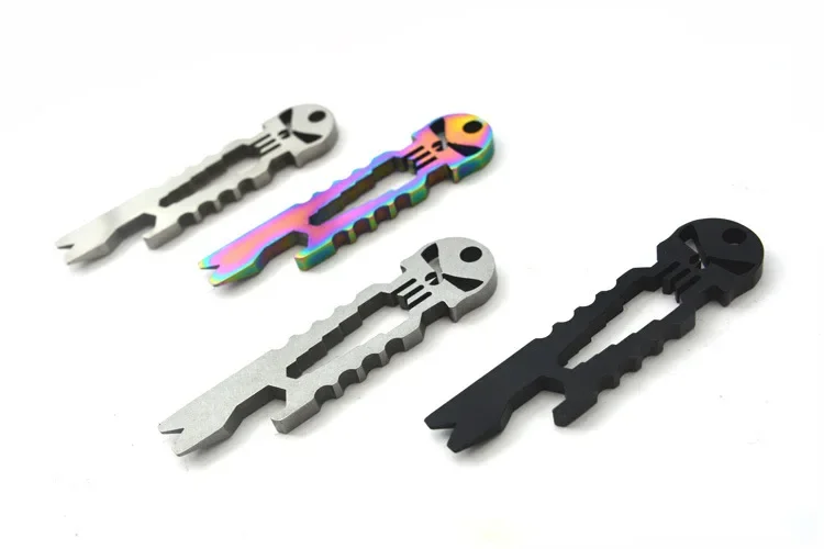 Stainless Steel Skull Crowbar Keychain EDC Portable Outdoor Multi-function Tool Bottle Opener Wrench Nail Lifter Portable Tools