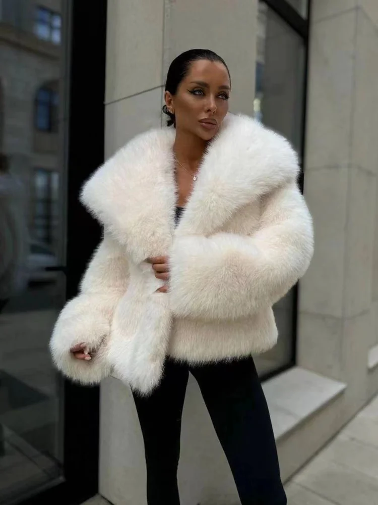 

Plush Faux Fur Coat Women Snowy Lapel Thickened Warm Short Winter Jacket 2025 New Female Winter High Street Solid Color Wear
