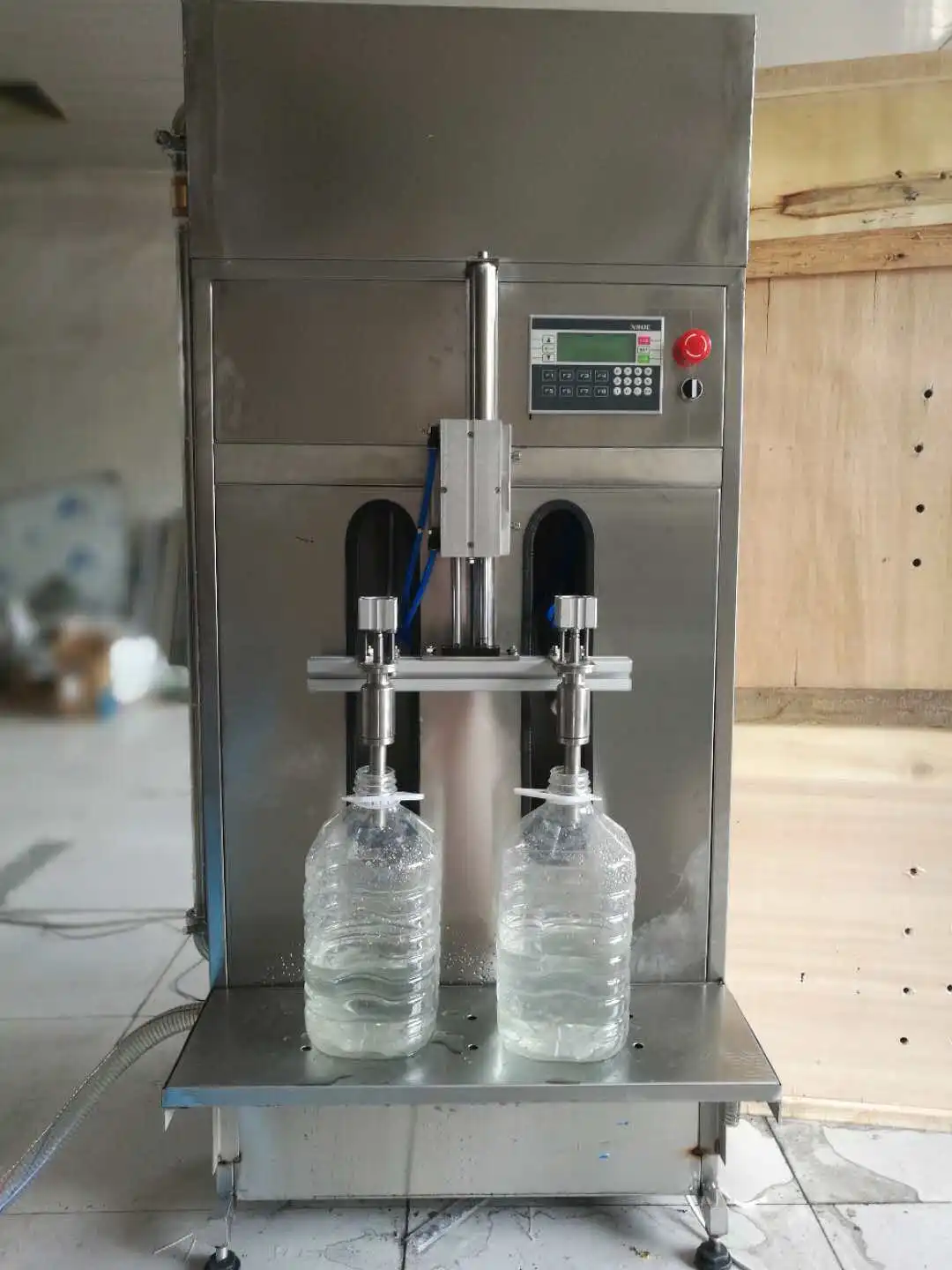 

Pneumatic Linear Filling Machine with Pump – 5L Dual Nozzle for AdBlue/Urea Solution & Liquid Packaging