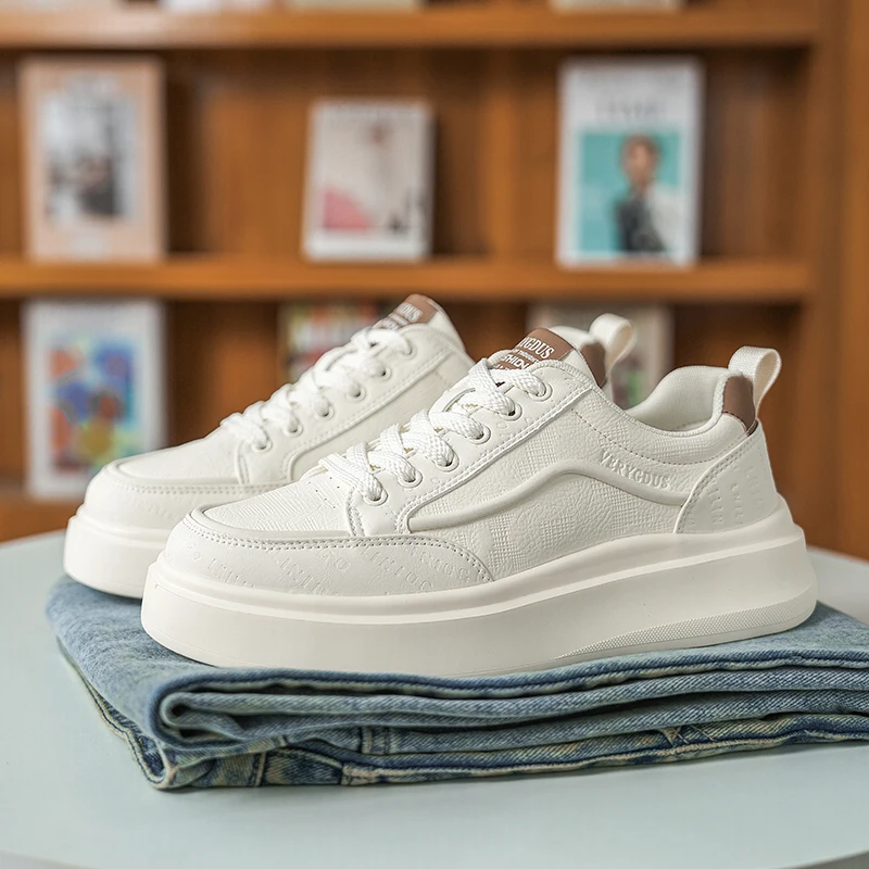 

2026 Men's German-Style Training Sneakers Autumn Chunky Low-Tops Breathable Versatile for Skateboarding And Casual Wear