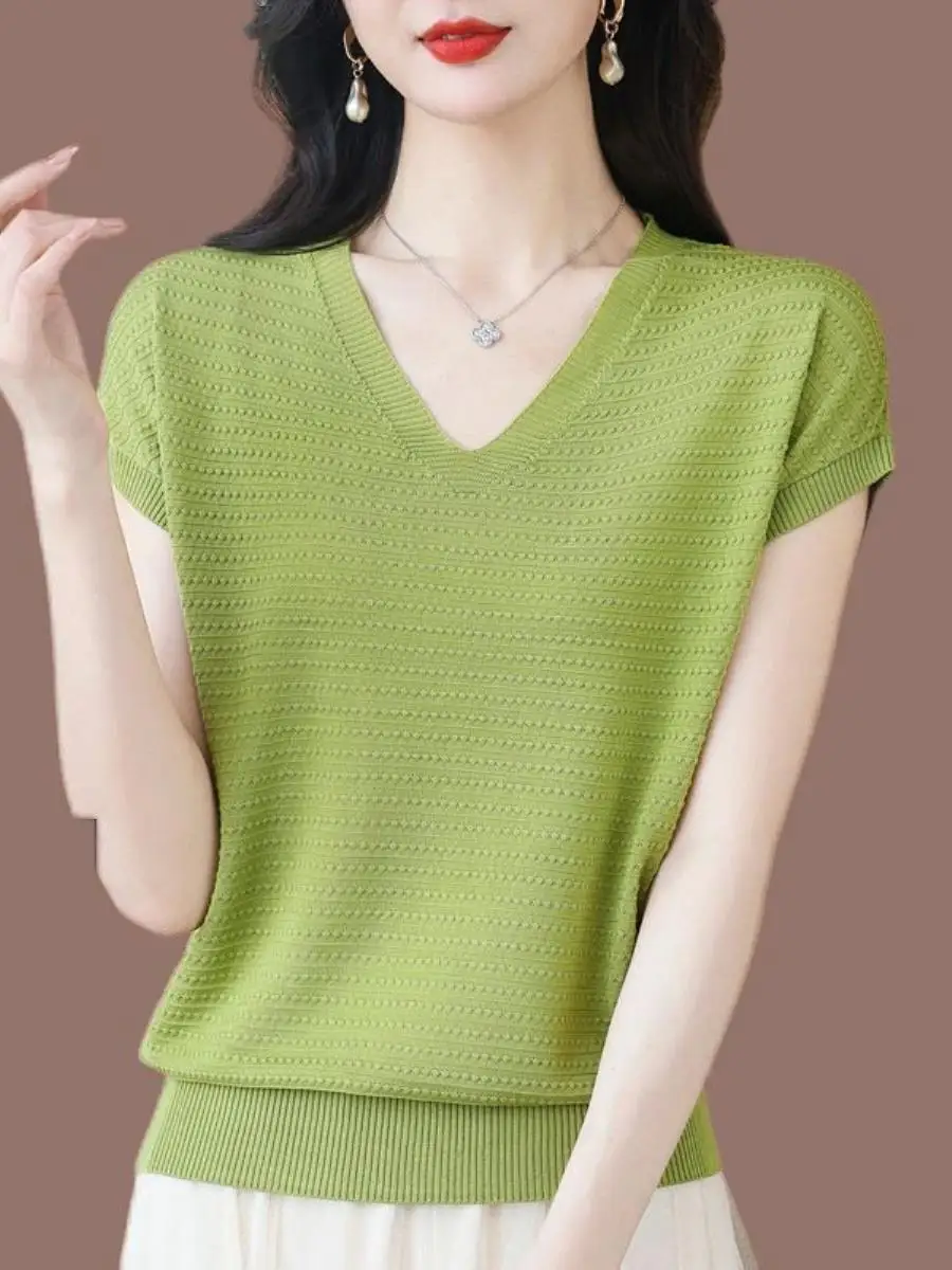 t-shirt-d'ete-pour-femme-ample-et-frais-a-manches-courtes-col-en-v-respirant-style-decontracte-couleur-unie-amincissant-tendance-avec-poche