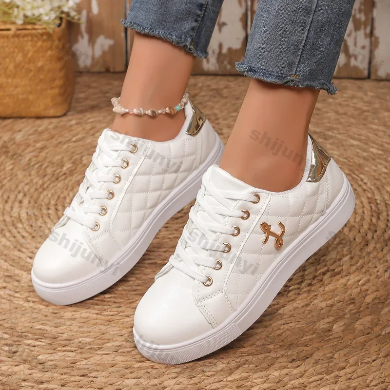 Women's Casual Sports Shoes Fashion PU Leather Platform Sneakers Woman Light Flat Non Slip Lace Up Vulcanized Shoes Plus Size 43