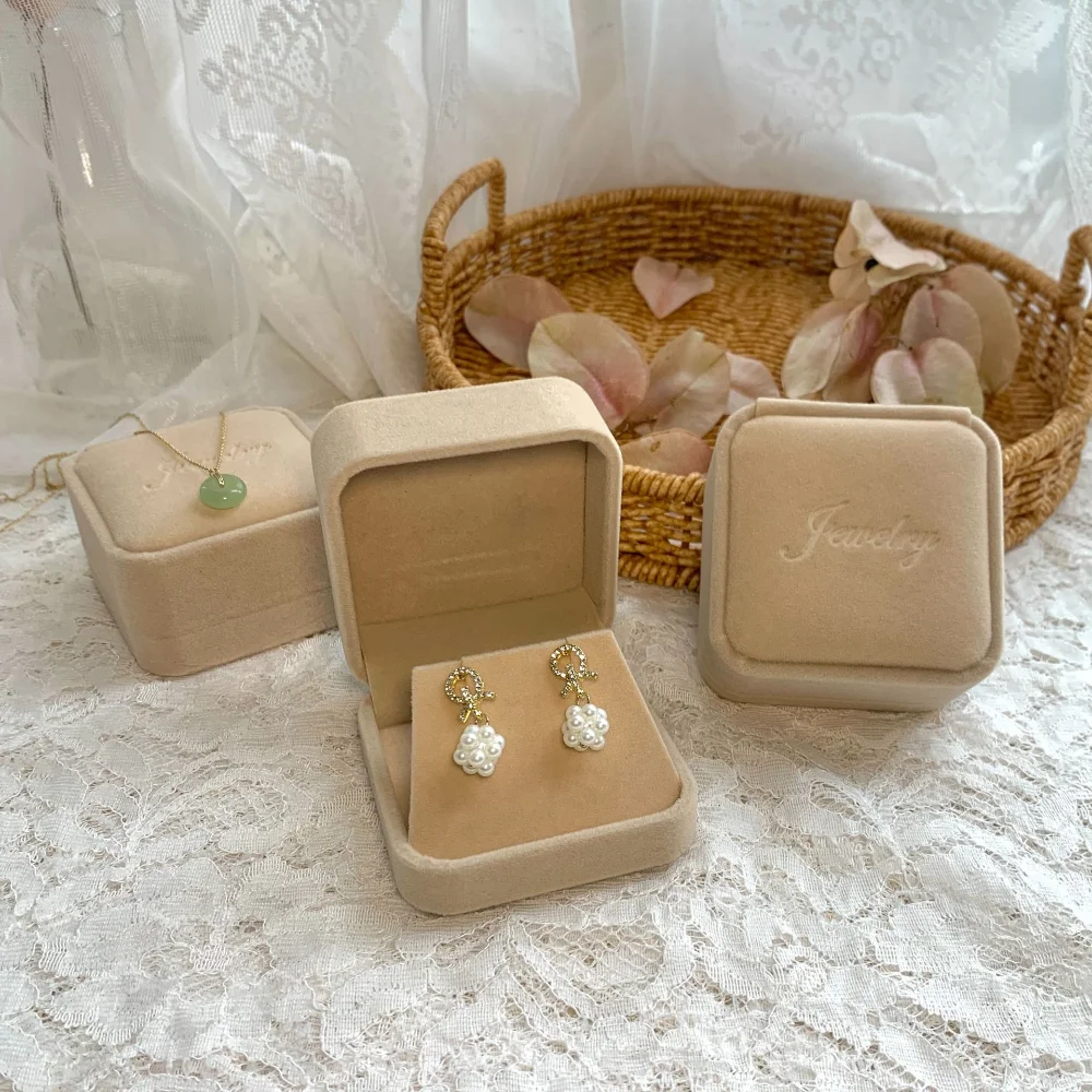 

Simple Solid Color Velvet Jewelry Box With Rounded Corners Small Pendant Box Necklace Gift Box Jewelry Storage Box