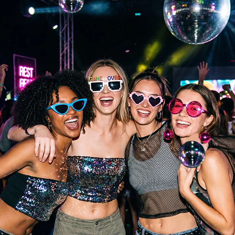 conjunto-de-4-Oculos-divertidos-y2k-Oculos-de-coracao-pixelizado-game-over-e-bola-de-discoteca-para-lembrancinhas-de-festa-rave-com-tema-anos-90