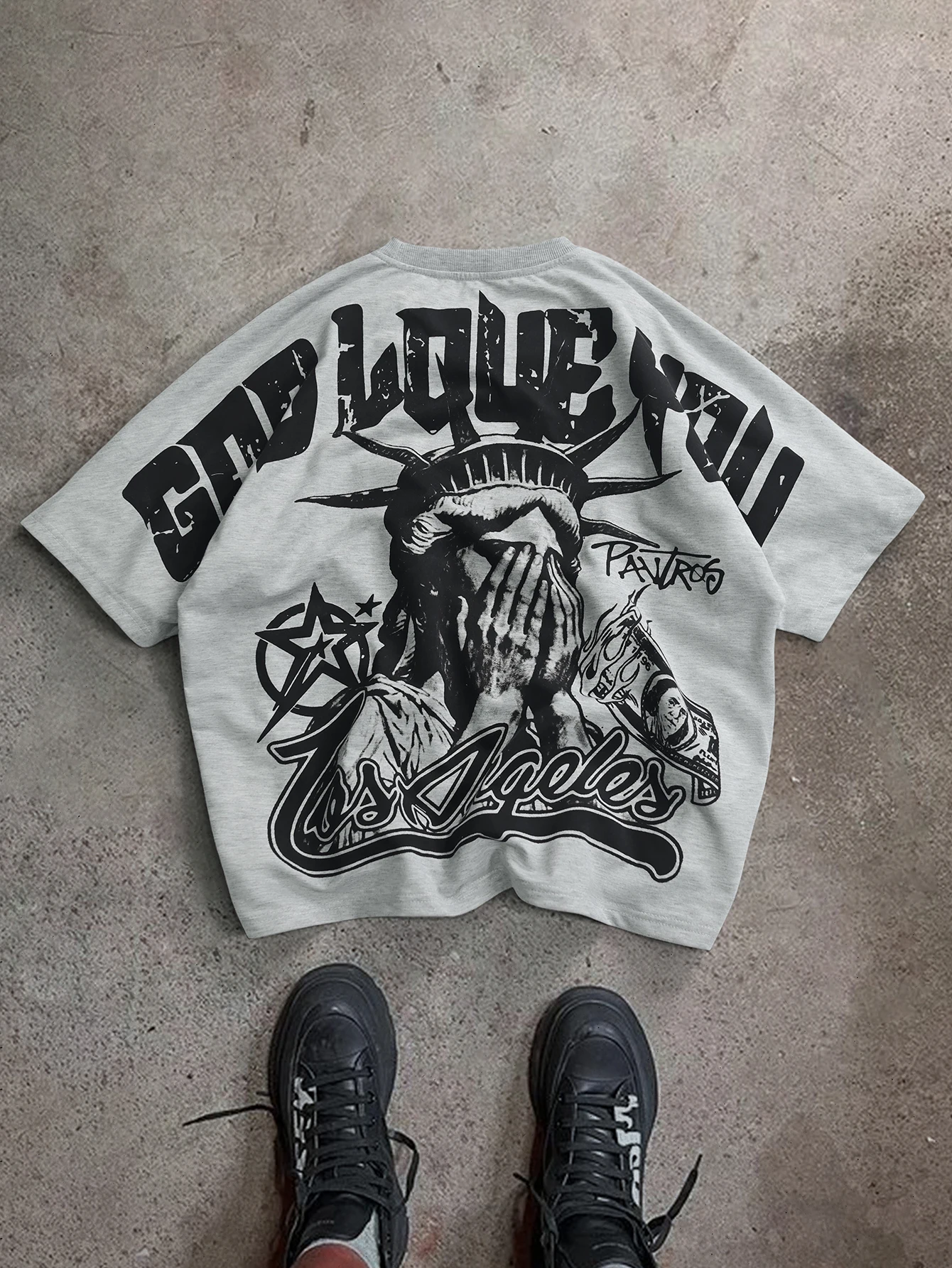Streetwear Brand Los Angeles - Men's Oversized Streetwear T-Shirt Brand Statue
