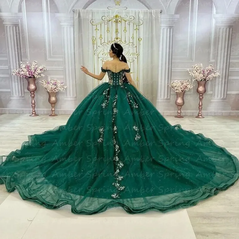 Přizpůsobené smaragd zelená quinceañera šaty nášivka korále pryč  shouder exponované vykosťování děvče narozeniny kněžna gowns vestidos