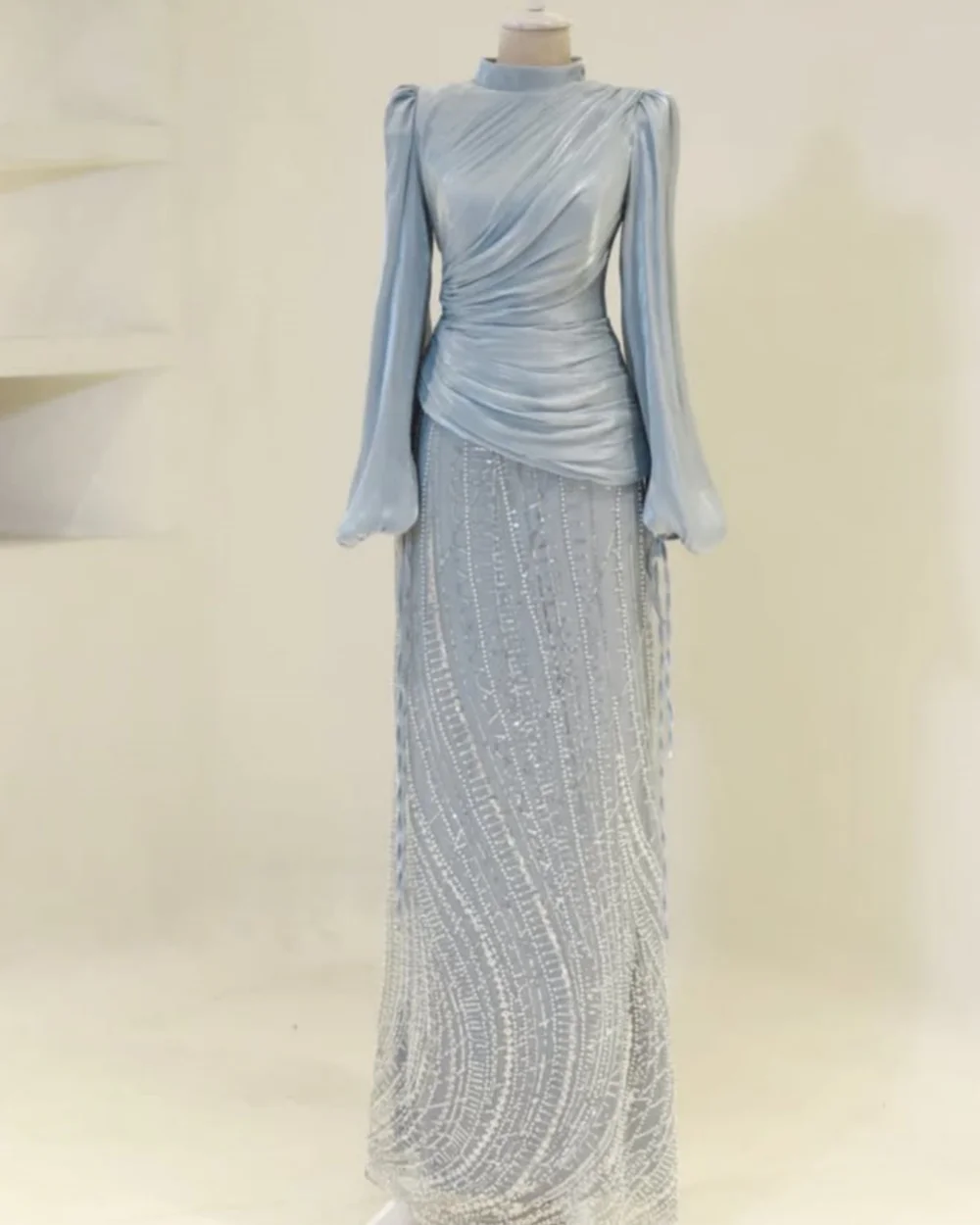 

Customized Exquisite Women Tulle Sequined Beading Straight Evening Dress Retro High Collar Long Sleeves Floor Lenght Party Gowns