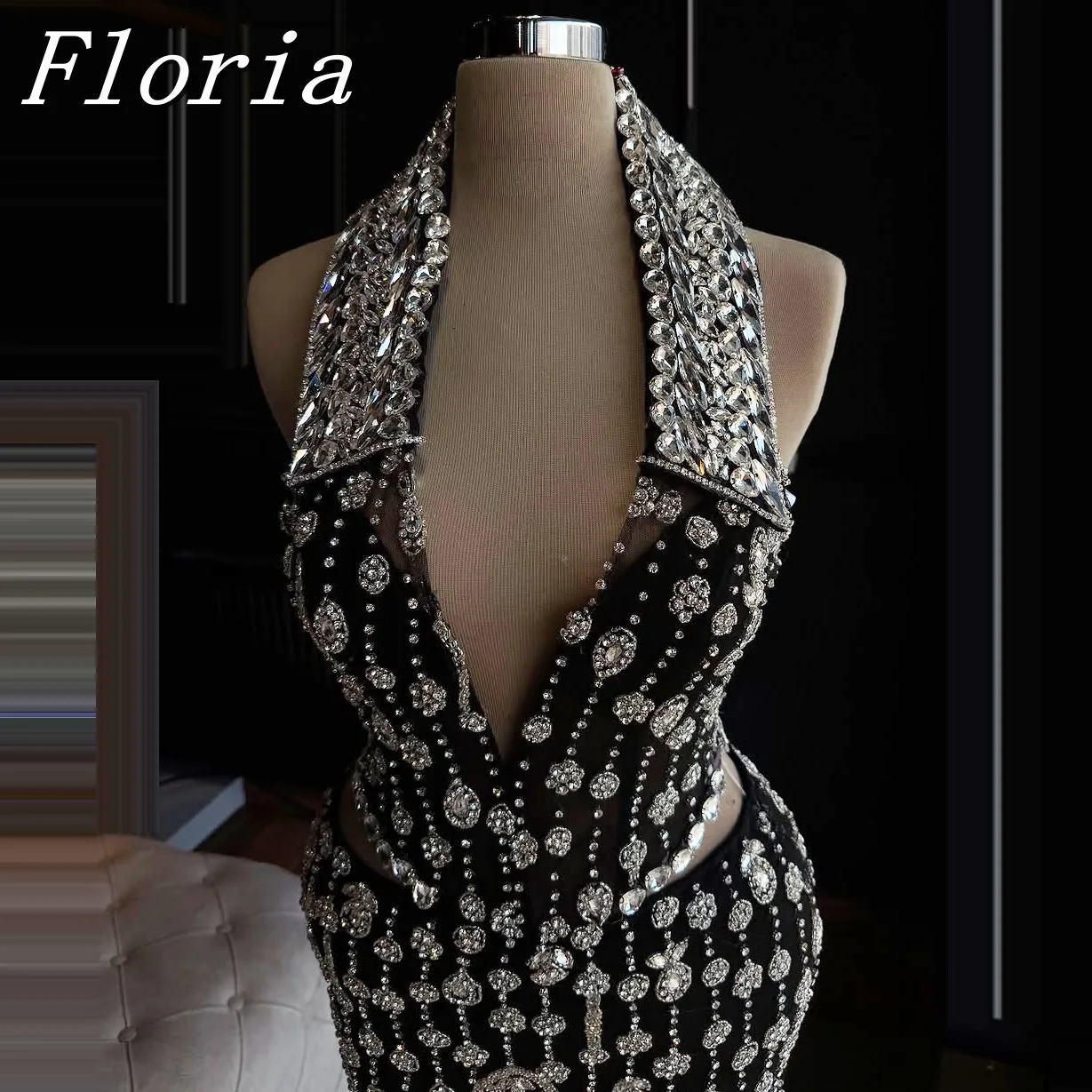 

New Luxury Sparkly Crystal Rhinestone Pearl Celebrities Gown Woman Halter Neck Evening Party Birthday Prom Wedding Vestido