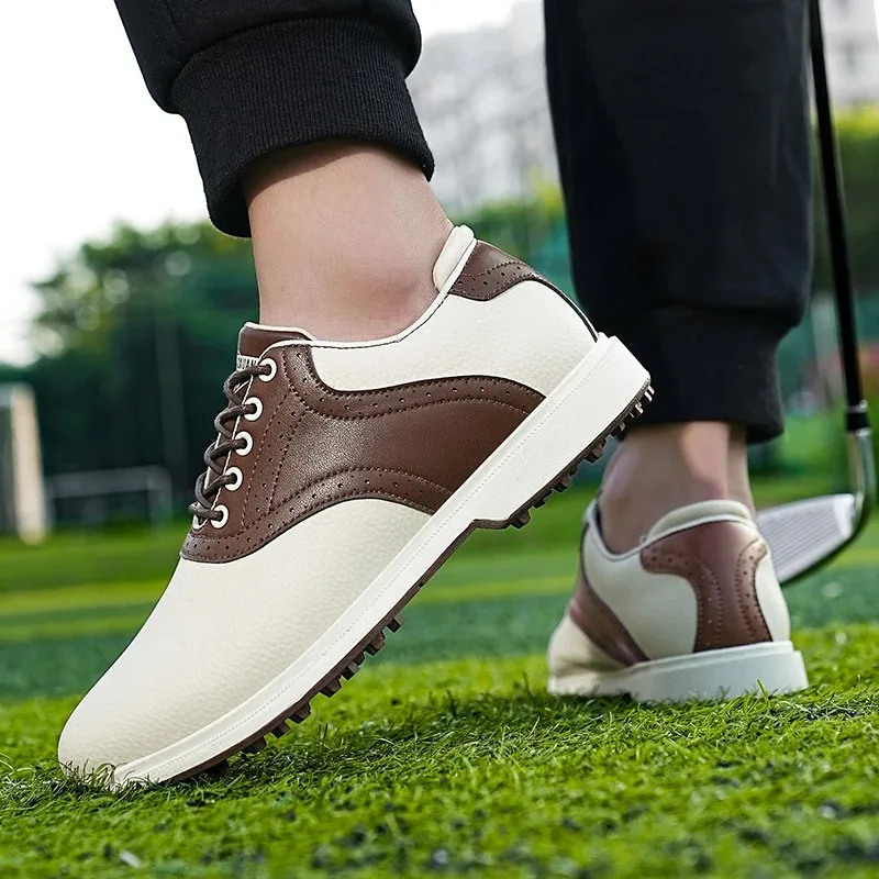 Vier seizoenen universele golfschoenen Heren waterdicht ademend antislip slijtvaste golfschoenen Outdoor wandelschoenen