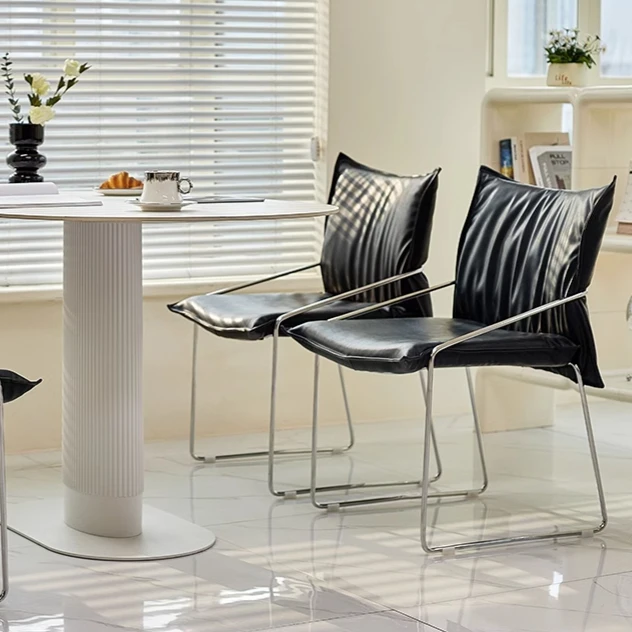 Chaise de salle à manger de style luxueux, lumière médiévale, simple, bureau, loisirs, dossier, petit appartement, chaise de salle à manger simple, meubles nordiques