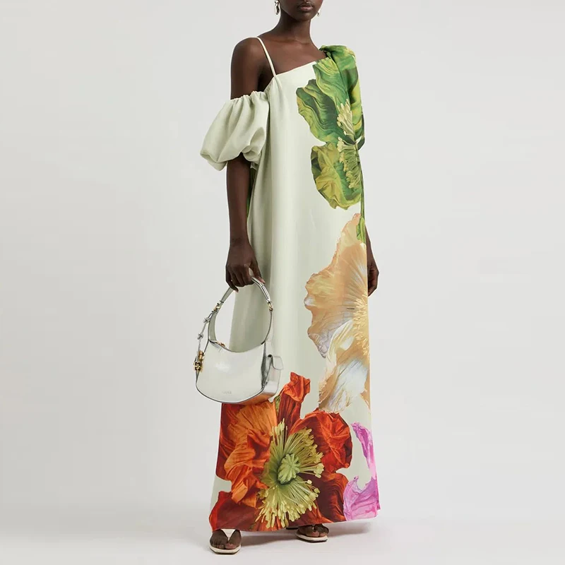 Böhmisches Damenkleid mit schrägem Ausschnitt und Puffärmeln, Blumendruck, schulterfrei, lockeres langes Kleid, modisches, ausgehöhltes Urlaubs-Robenkleid