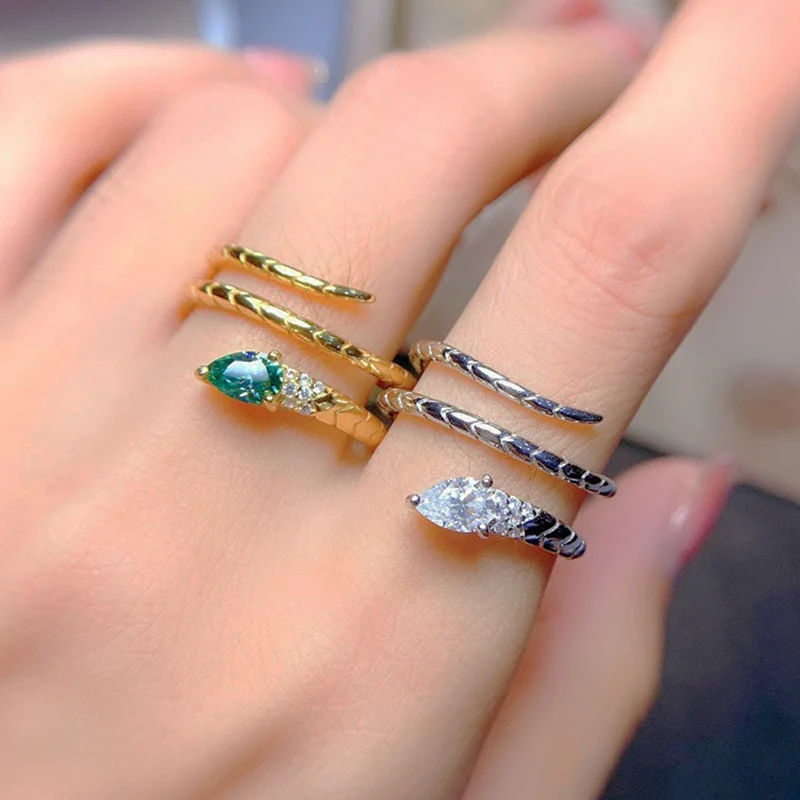 Opening Unusual Designer Snake Style Rings for Women Dainty Gold Color Green Crystal Finger Accessories Fashion Jewelry KCR052