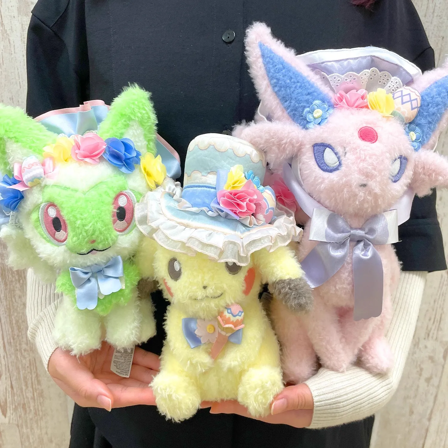 2025 عيد الفصح الحد بوكيمون سبريجاتيتو وبيكاتشو ألعاب من نسيج مخملي محشوة دمية هدية للطفل