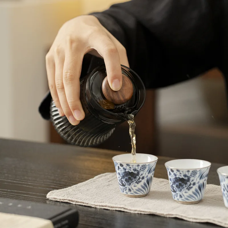 Quick-serve Fish and Algae Pattern Travel Tea Set Exquisite Ceramic Portable Quick-serve Cup Three Cups Ceramic Tea Set