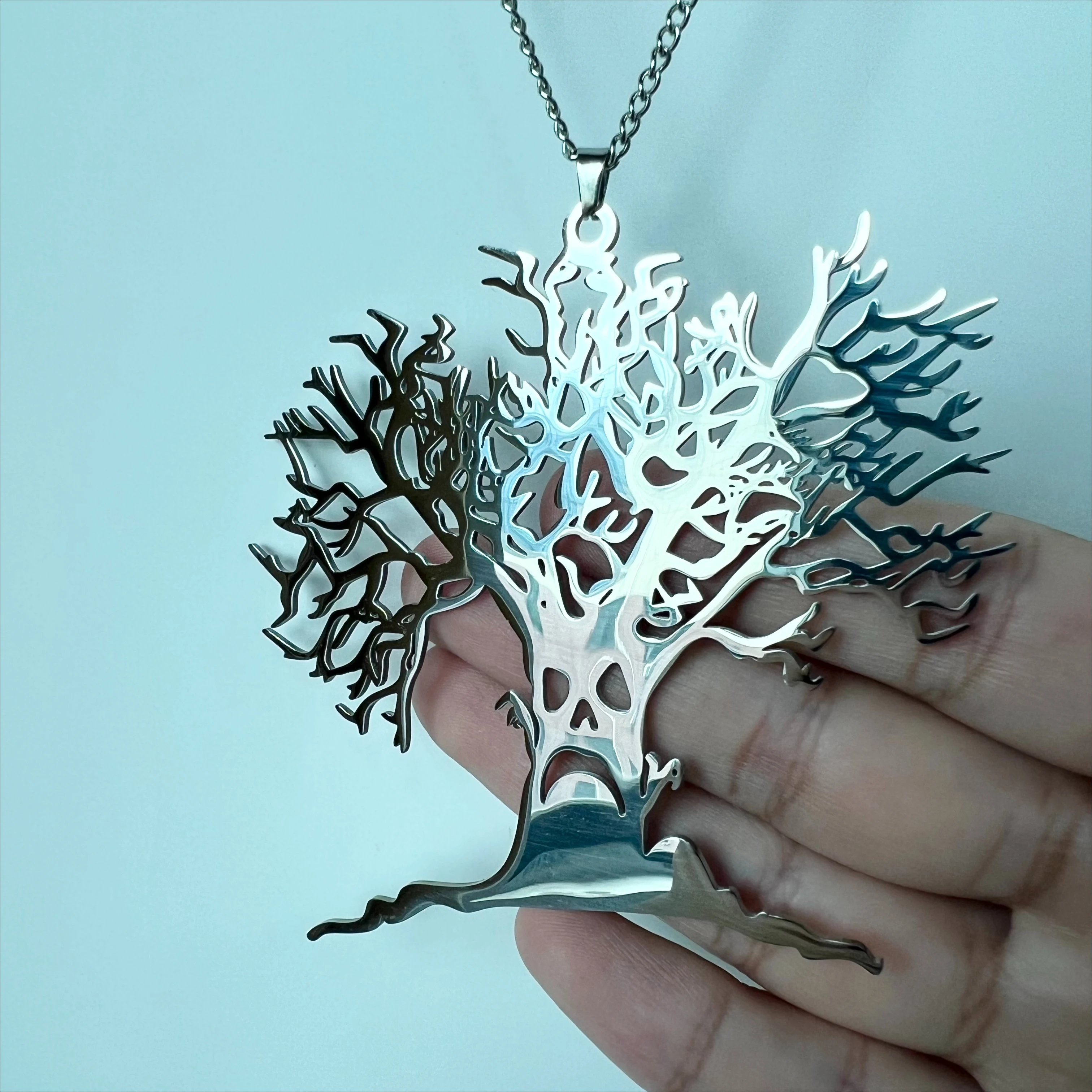 2025 nuevo collar de árbol de miedo, colgante de árbol de la vida de acero inoxidable a la moda, cadena para el cuello, joyería gótica de Hip Hop Cthulhu para Halloween