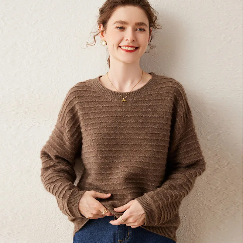 High Quality 23 New Sweater Women's round Neck Drop Shoulder Loose Casual Knitted Horizontal Pattern Can Be Worn outside