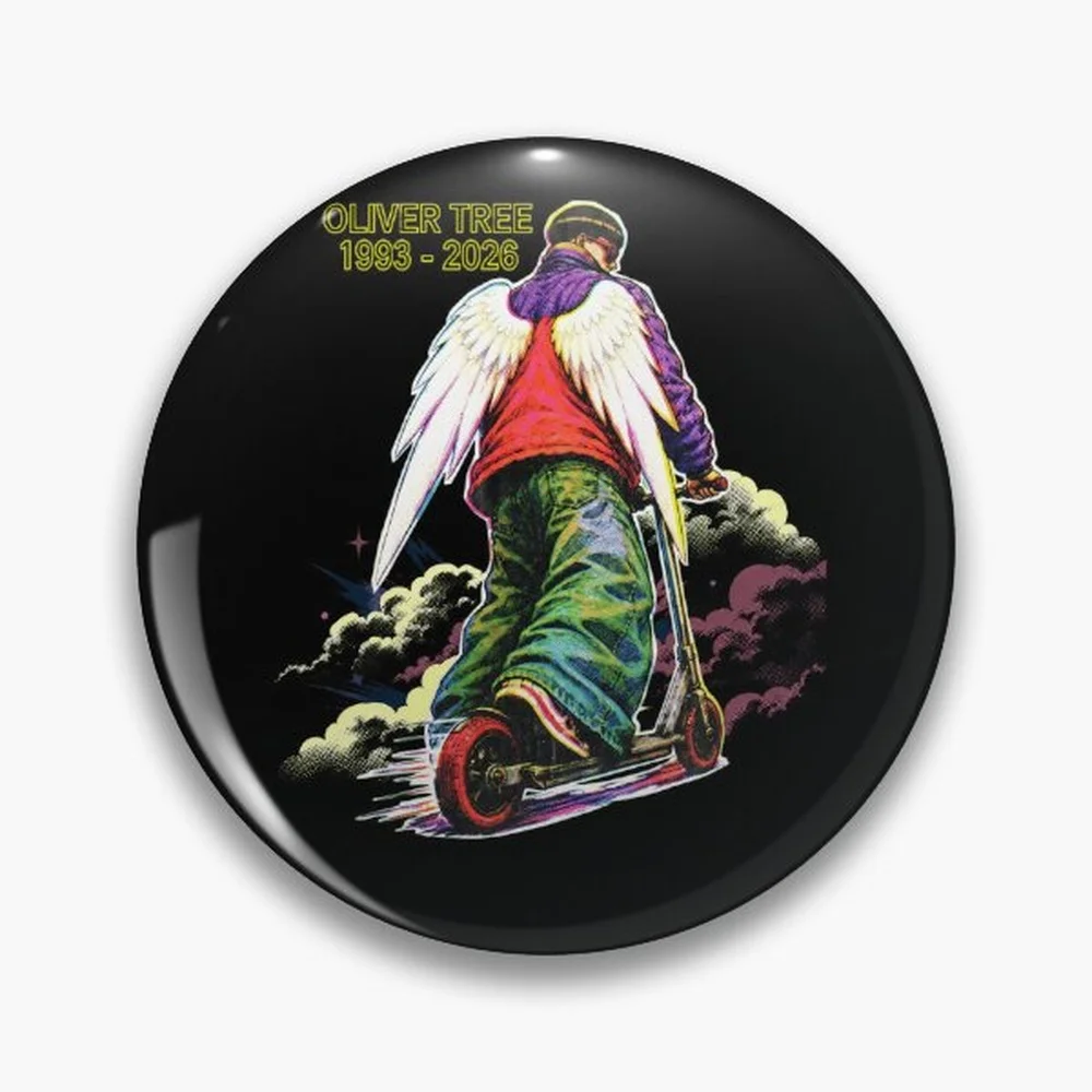 Pin Conmemorativo de Oliver Tree Rest In Peace 1993 a 2026 - Pin OT con Estrella Holográfica y Corazón, Broches, Botón Laminado, Accesorio de Moda