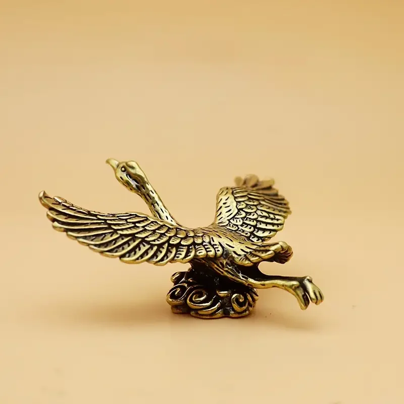 Elegante fliegende Kranich-Figur aus Messing – Desktop-Dekoration im Vintage-Stil, Büro-Kunststück, Tee-Haustier-Zubehör – Detail 6