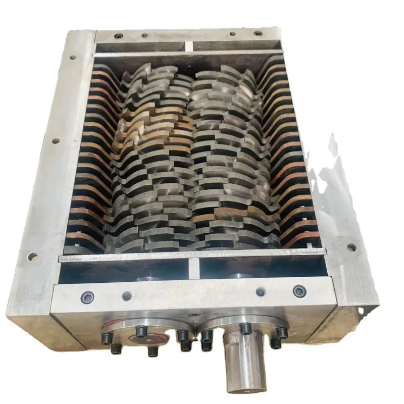 

New Design Chamber Blade of Tire Crusher Shredder Cases Box Shredder Machine