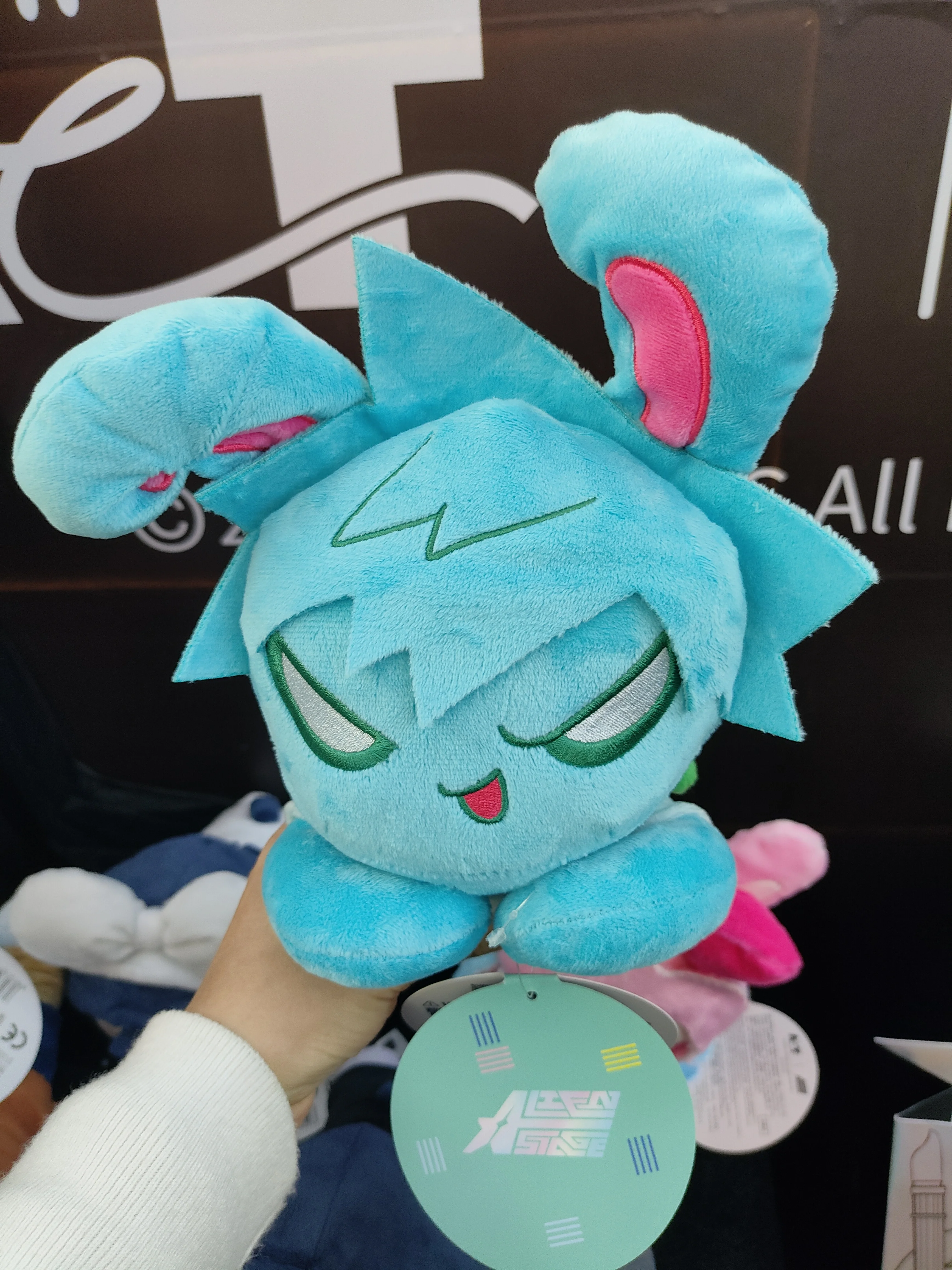【prezzo basso】 Genuino Anime Alien Stage Ivan Till Cosplay Fluffy Cotton Cartoon Puppet Portachiavi con ciondolo Staffa per telefono cellulare di Natale