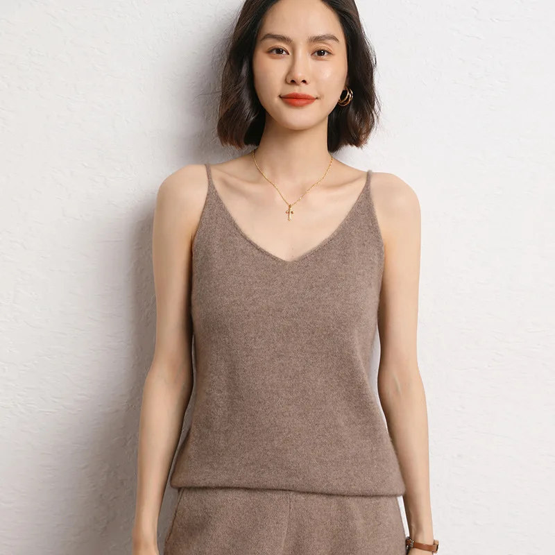 

High Quality 2024 Autumn and Winter Women's New Short Sweater Camisole Solid Color Pullover Bottoming