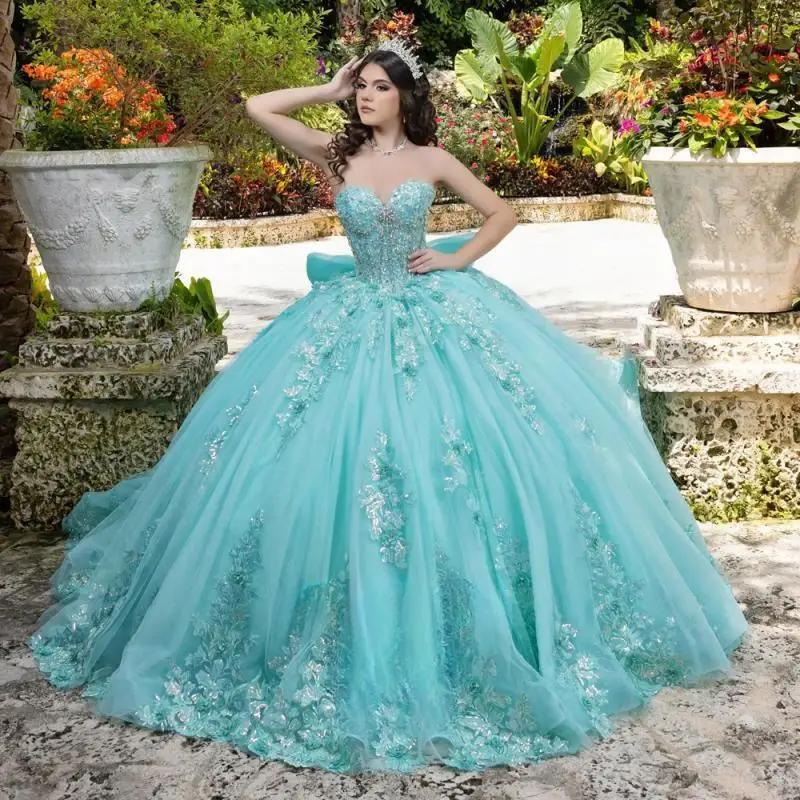 Vestidos de baile con apliques de lujo personalizados, vestidos de quinceañera para niñas, apliques de corazón con lazo, bata de quinceañera con cordones