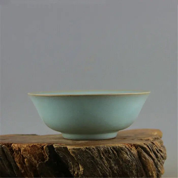 

Chinese Song Ru Kiln Porcelain - 5.43 Inch Celadon Glaze Bowl for Decorative Display Collectible Gift