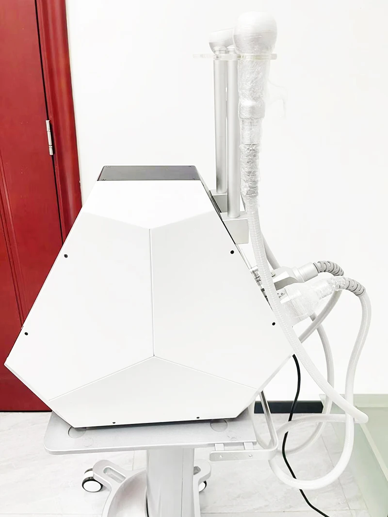 آلة Cryoskin 4.0 EMS الرائعة T-Shock العلاج البارد الساخن لتخسيس الجسم غير الغازية معدات تجميد الدهون