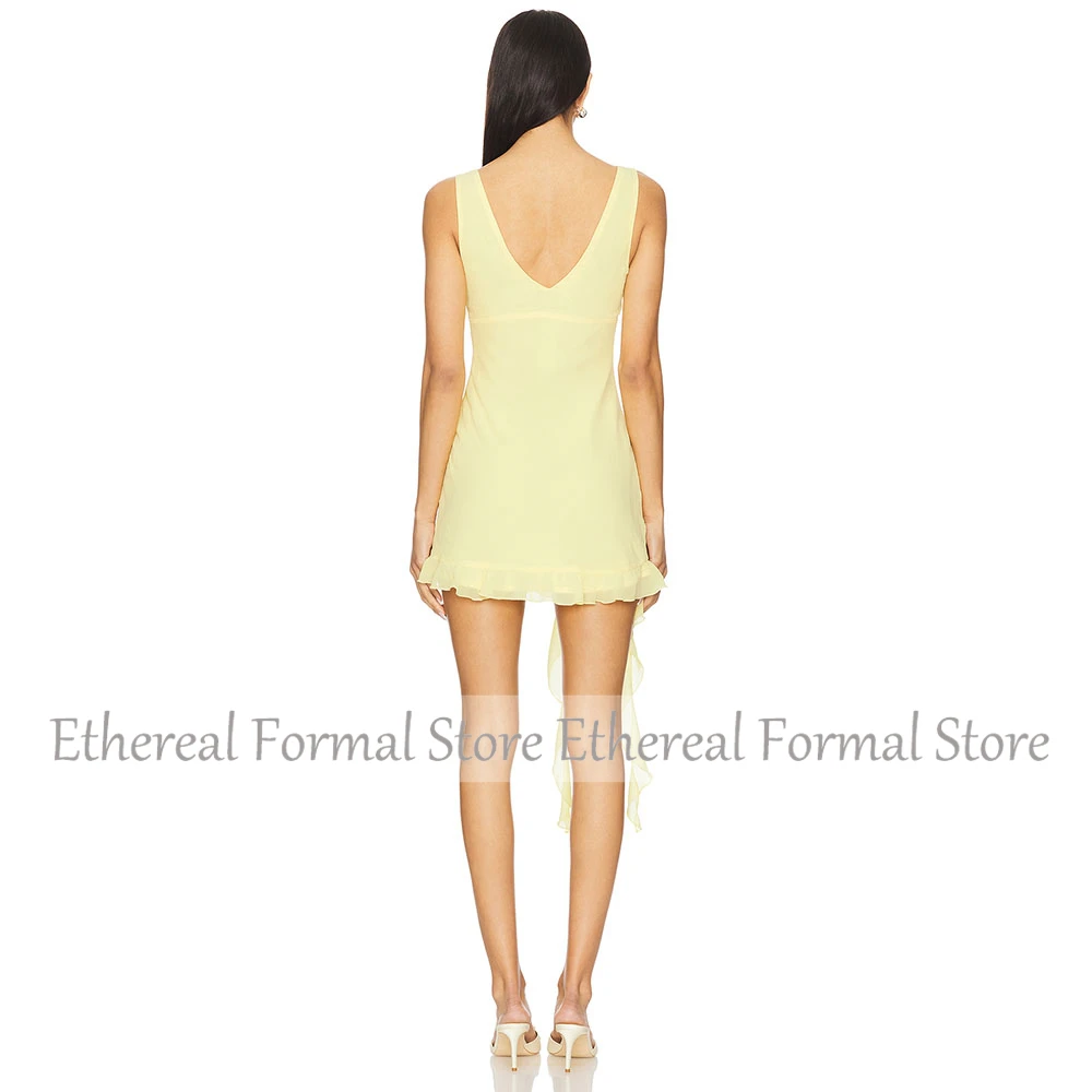 Yellow V Neck Cocktail Dress Mini Short A Line Holiday Party Gown Sleeveless Prom Dress Knee Length Short Homecoming Dress