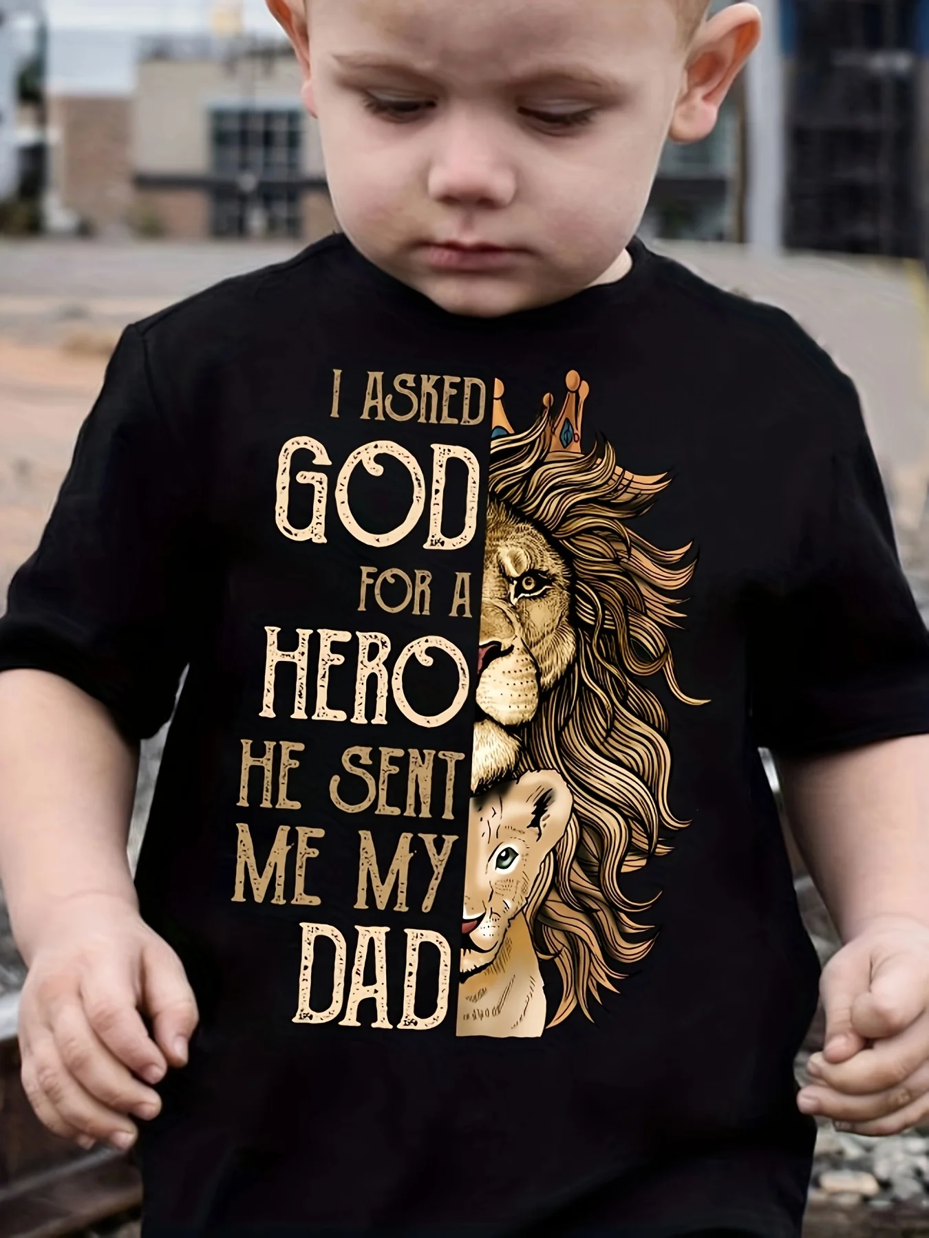 

Стильная футболка для мальчиков «Я попросил у Бога героя» с принтом льва, милый топ с короткими рукавами, идеально подходит для повседневной носки