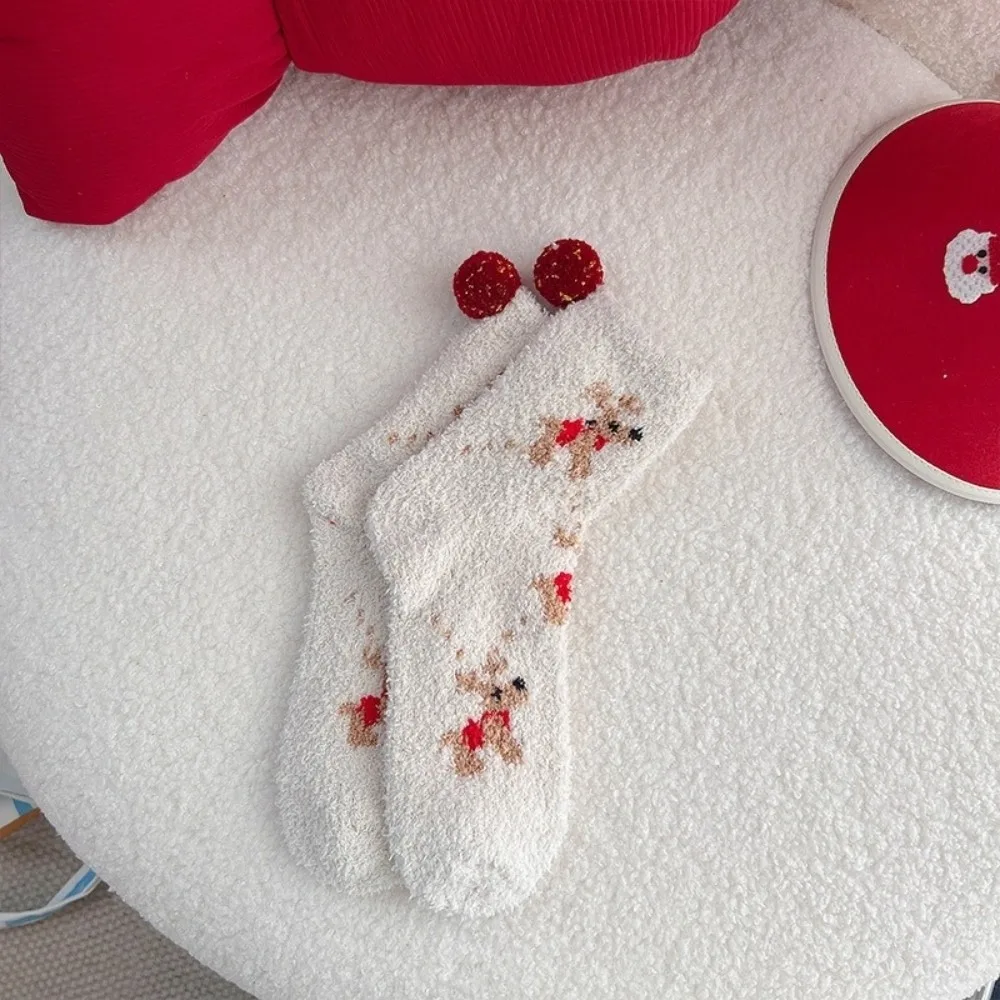 

New Santa Claus Christmas Socks Soft Cartoon Bed Socks Warm Coral Fleece Sleep Stockings Autumn and Winter