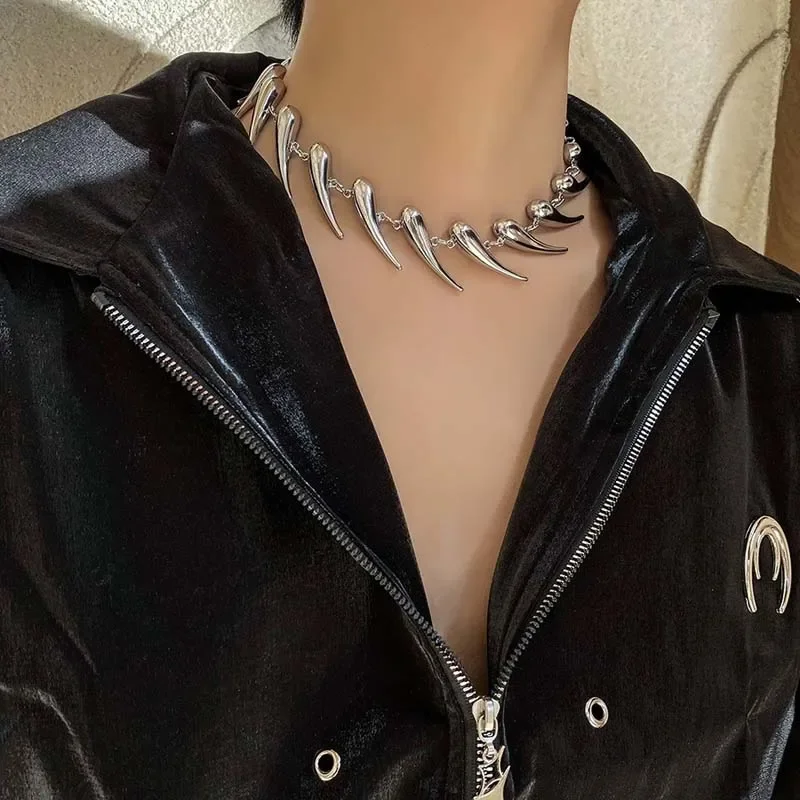 Punk Hip Hop Silver Color Rivet Chain Choker Necklace for Men Women Exaggerated Metal Water Drop Thorn Short Necklaces Jewelry