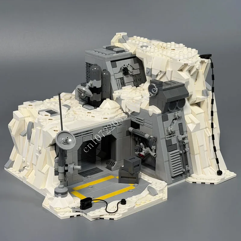 1605 PCS Imperial Remnant Snow Base Building Blocks Set with Landing Pad space war Themed DIY Toy Gift for Adults Collectors