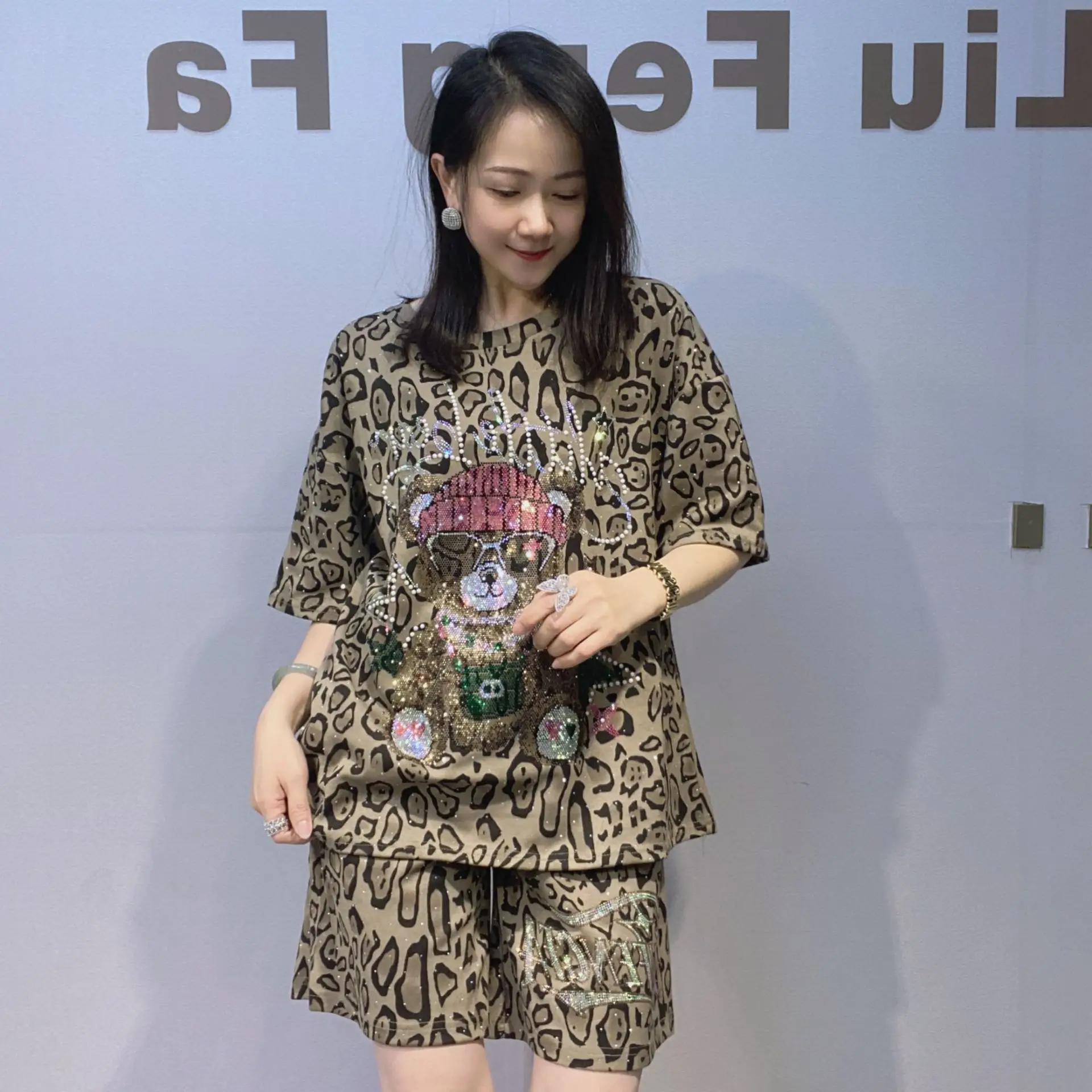 Leopard Cartoon Bear Short Sleeve T Shirt & Short Pant Sets Woman Outfits Oveesized 2 Piece Set 2026 Summer Outwear Bust120cm - view 3