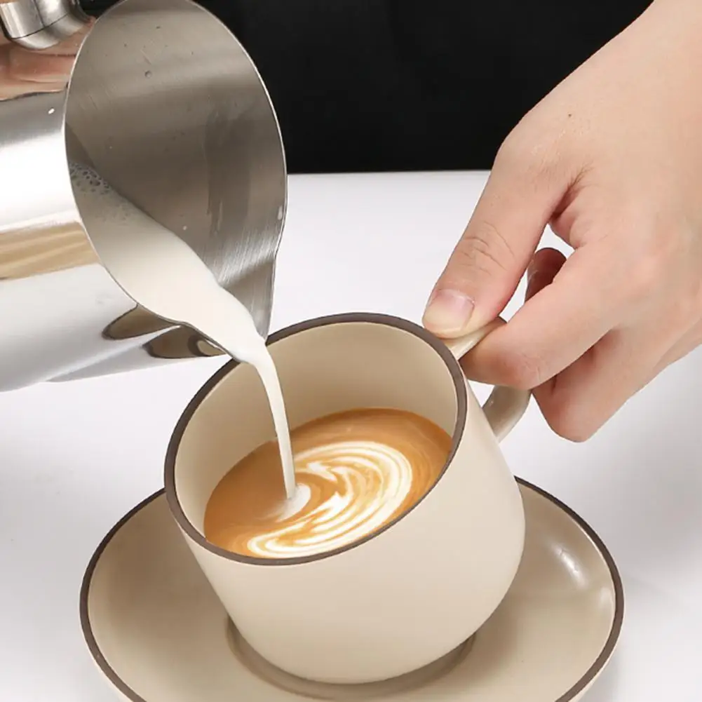 Capacity Milk Frothing Pitcher Stainless Steel Milk Frothing Pitcher with Precise Scale Wooden Handle for Latte for Coffee