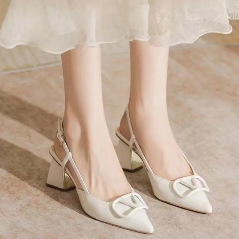 

Fashion Solid Thin Heels Sandals for Women New Hot Sale Summer Casual Med Heel Ladies Shoes One-line Buckle Women's Sandals