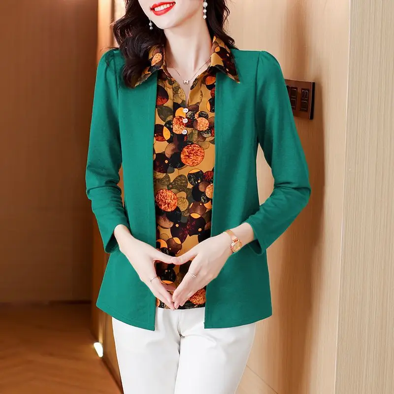 春秋の新韓国ルーズファッション気質偽ツーピースベースシャツプリント長袖 Tシャツトップ女性のためのイン