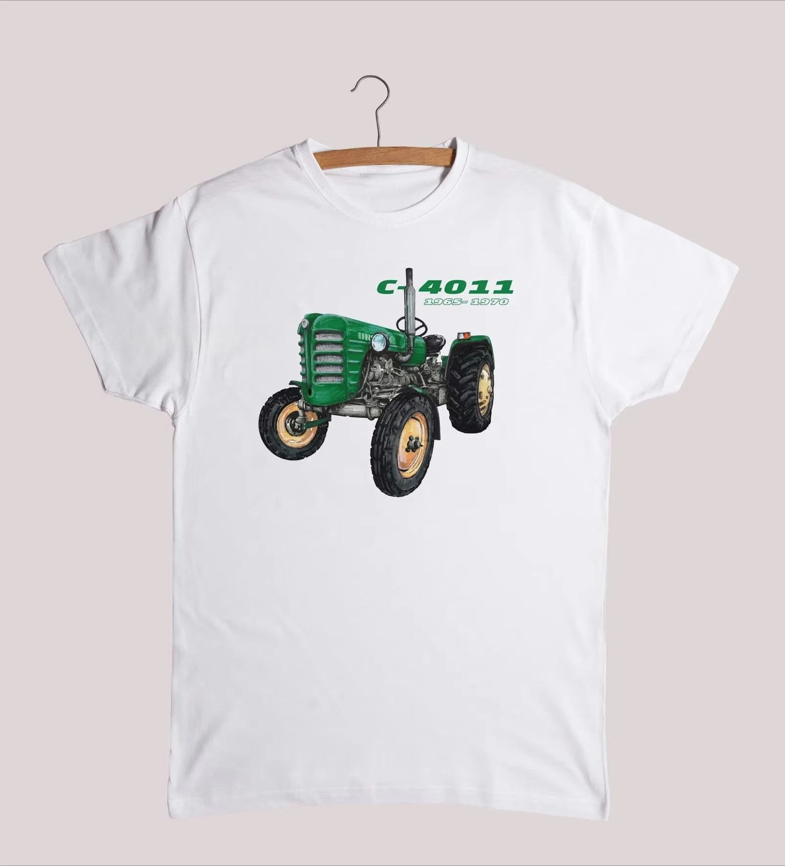 Poland Built Ursus C-4011 Tractor T-Shirt New O-neck Tops Tees Summer Oversized T Shirt Casual Loose Tshirt Men Clothing