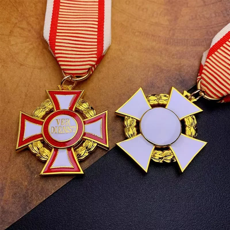 صليب الجدارة النمساوي وشارة ميدالية الإمبراطور الألمانية #1