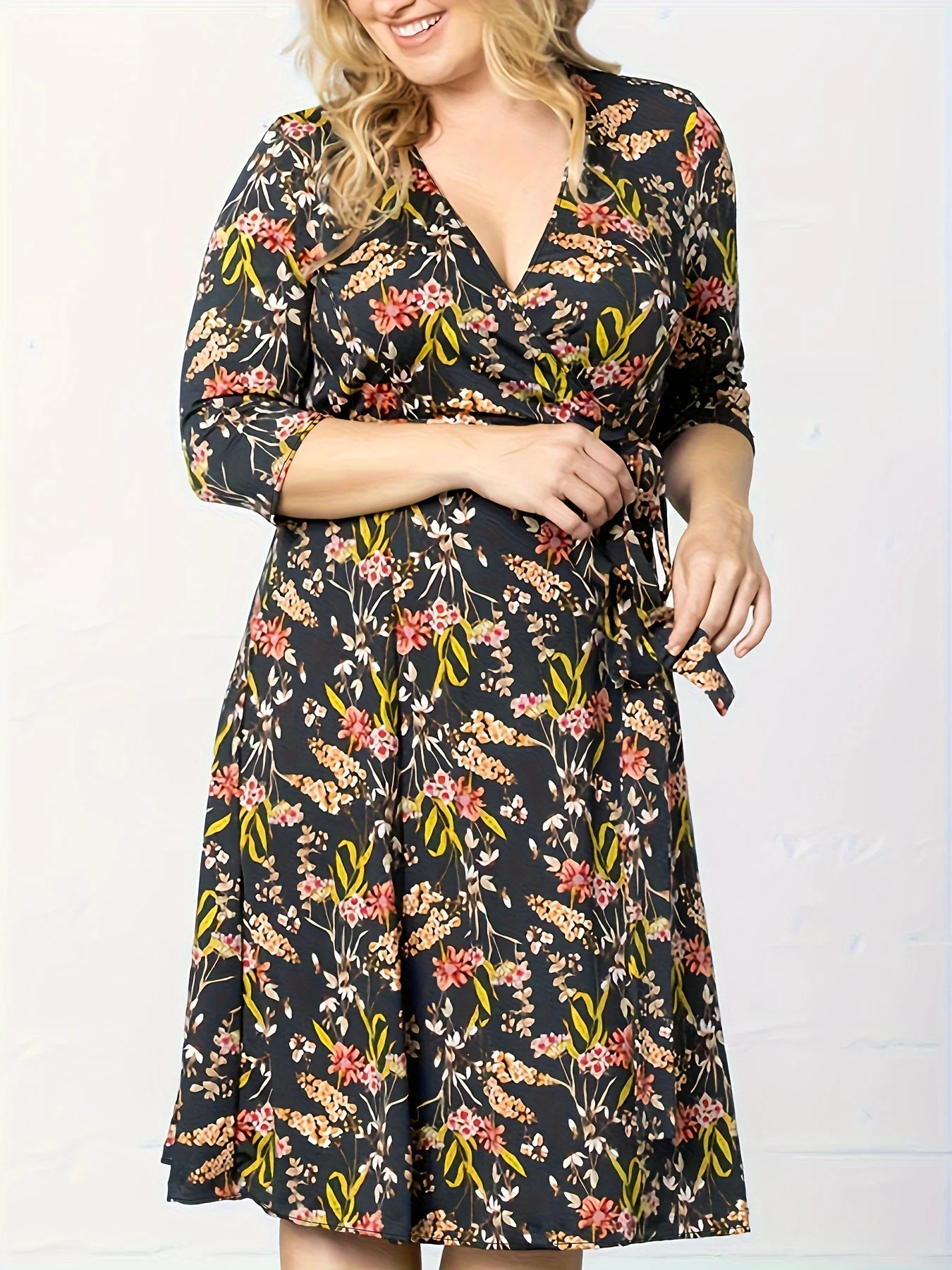 

Женское вязаное весенне-осеннее платье больших размеров