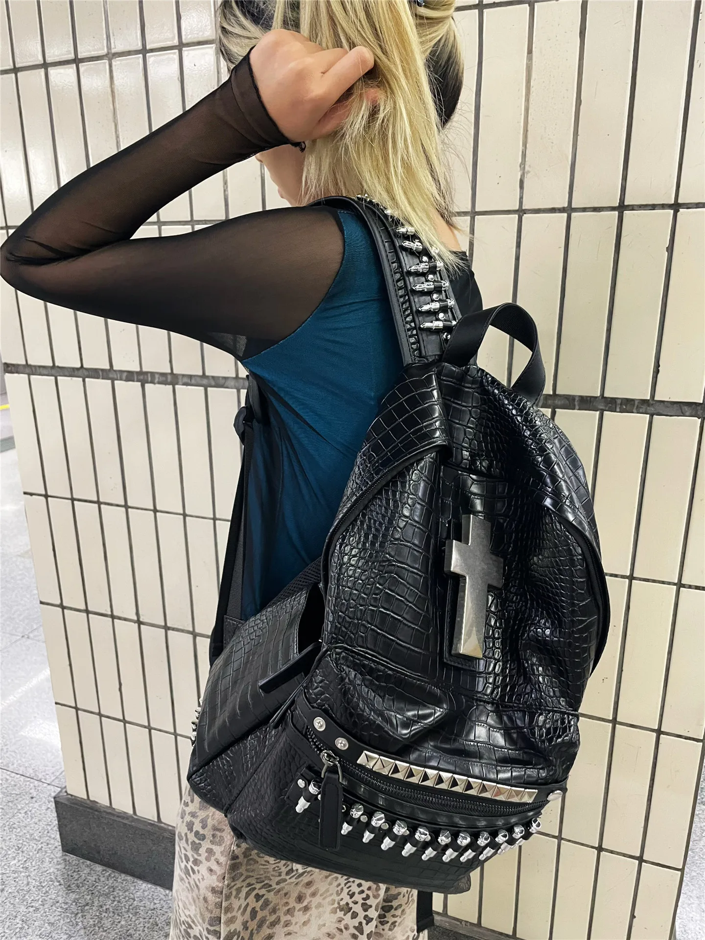 Women's Y2K Trendy Brand Spice Girl Backpack Original Designed Backpack for Men's Punk Rock Style Rivet Schoolbag