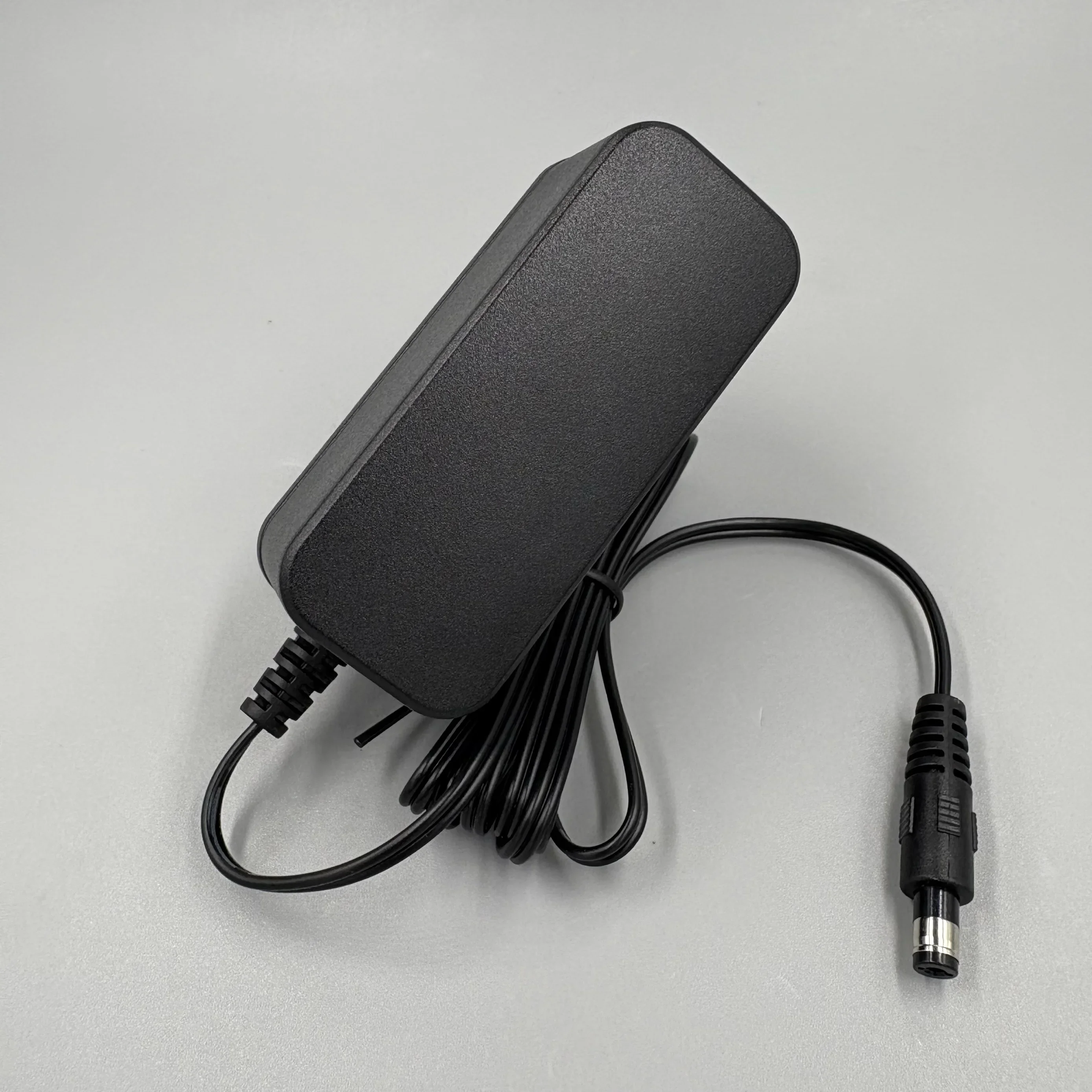 Adaptateur secteur 12V2A Ruide norme européenne DC5.5x2.1mm RD1202000-C55-154OG