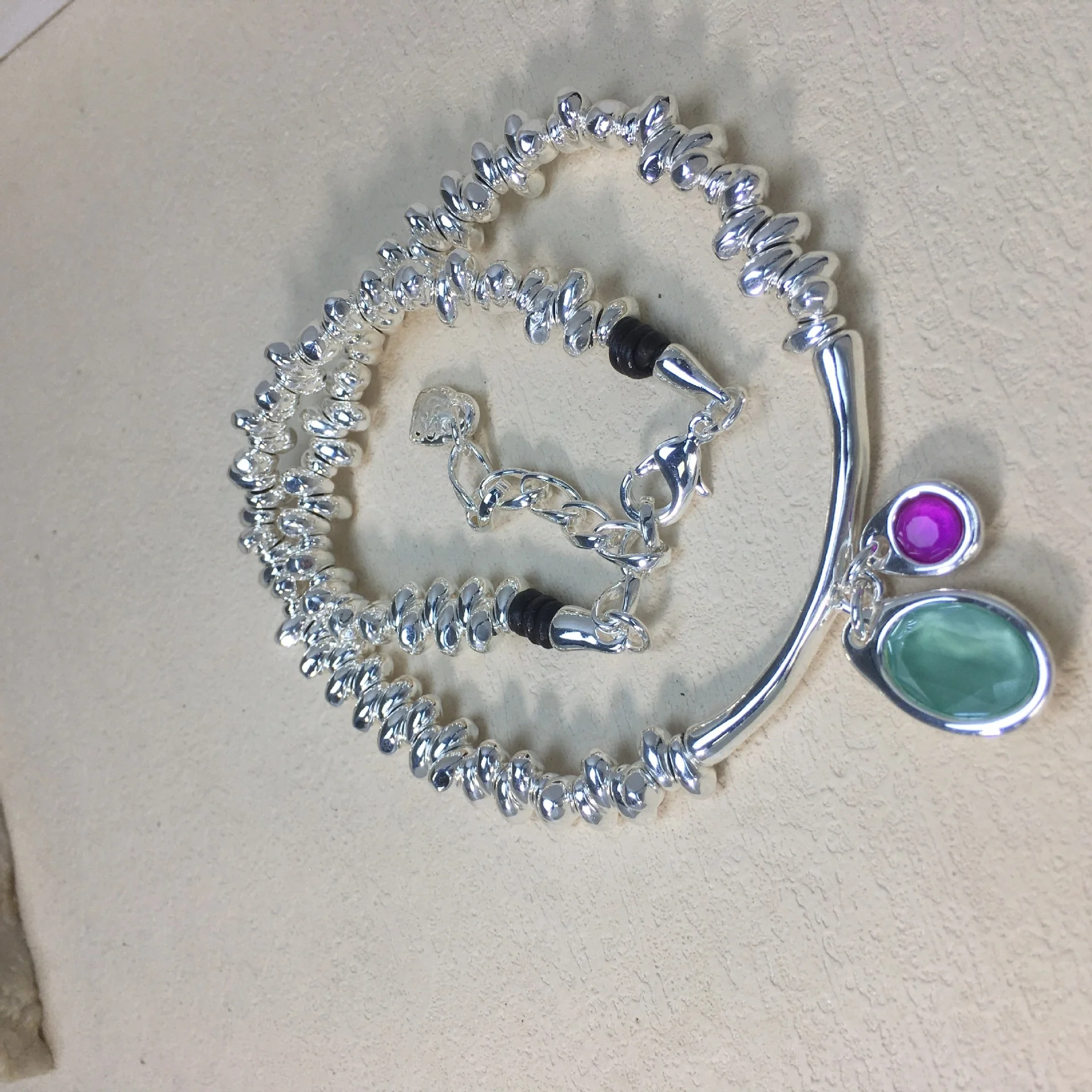 

Новое популярное роскошное ожерелье из бисера с двойным камнем и драгоценными камнями в Испании.