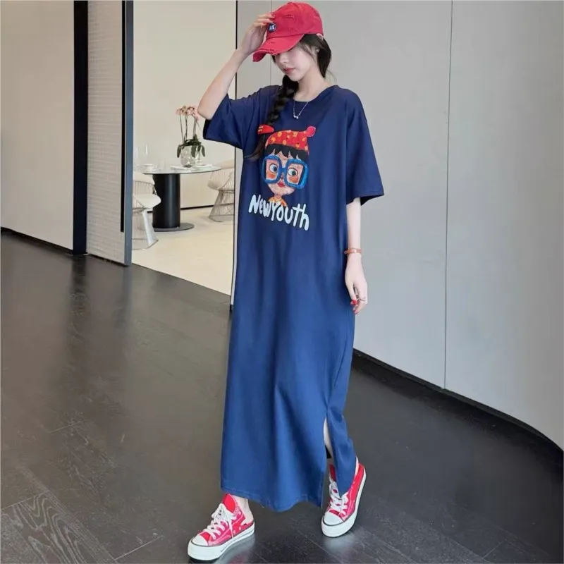 Abito t-shirt estivo in stile coreano: maniche corte, vestibilità ampia, taglie forti, lunghezza media con spacco - Temperamento senza sforzo