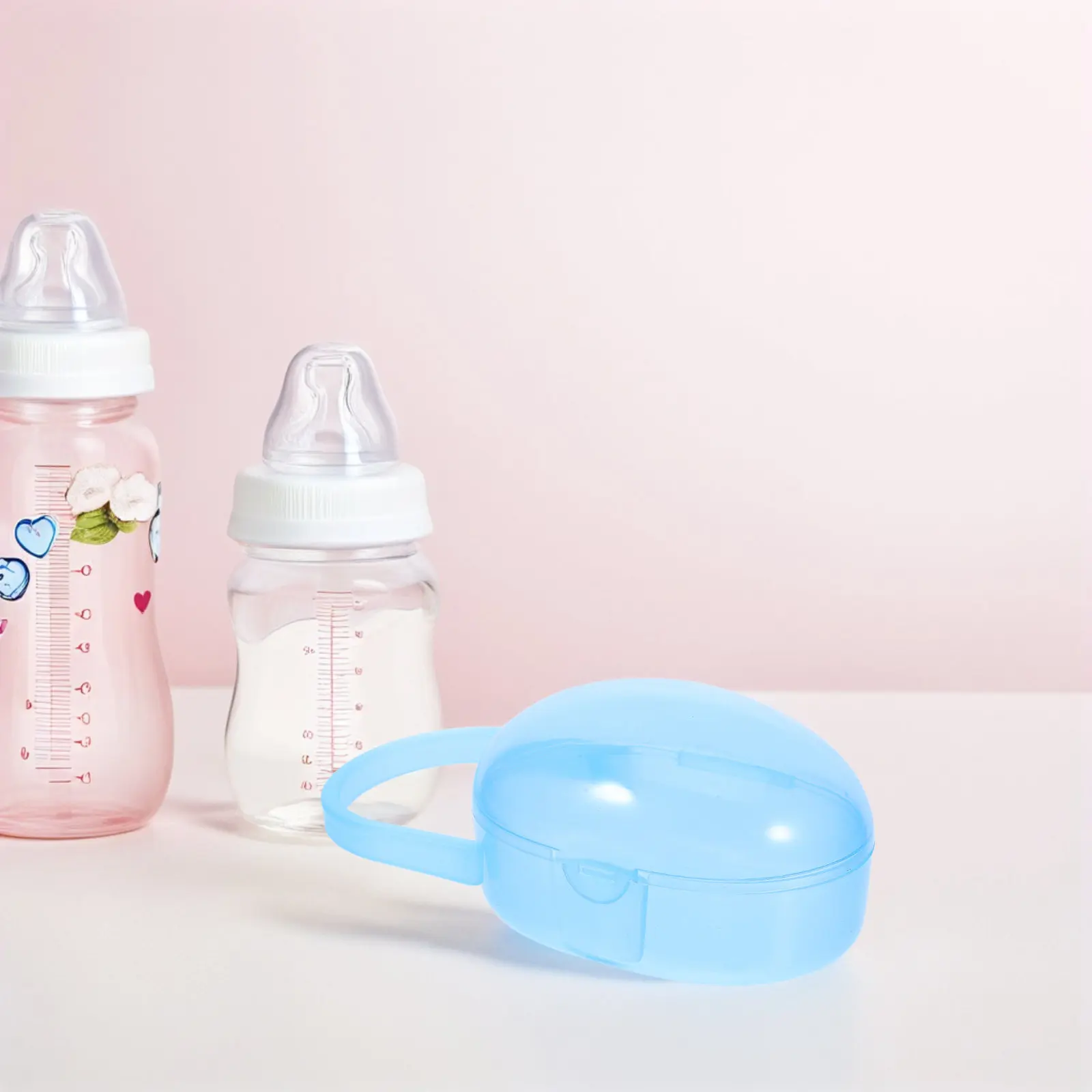 

Sturdy PP Plastic Pacifier Holder Case Portable Compact Pacifier Storage Box Easy-Clean Independent Compartments for on-The-Go