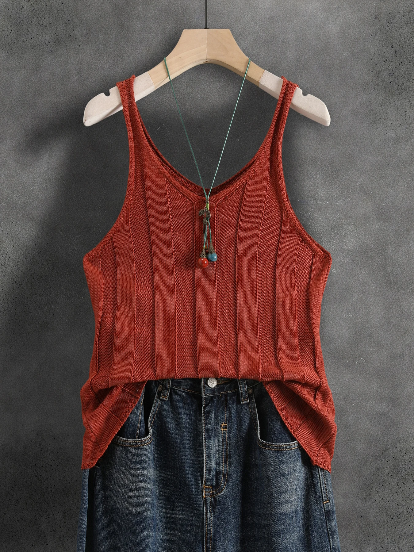 Tank Top Ribbed - Débardeur côtelé à col en V