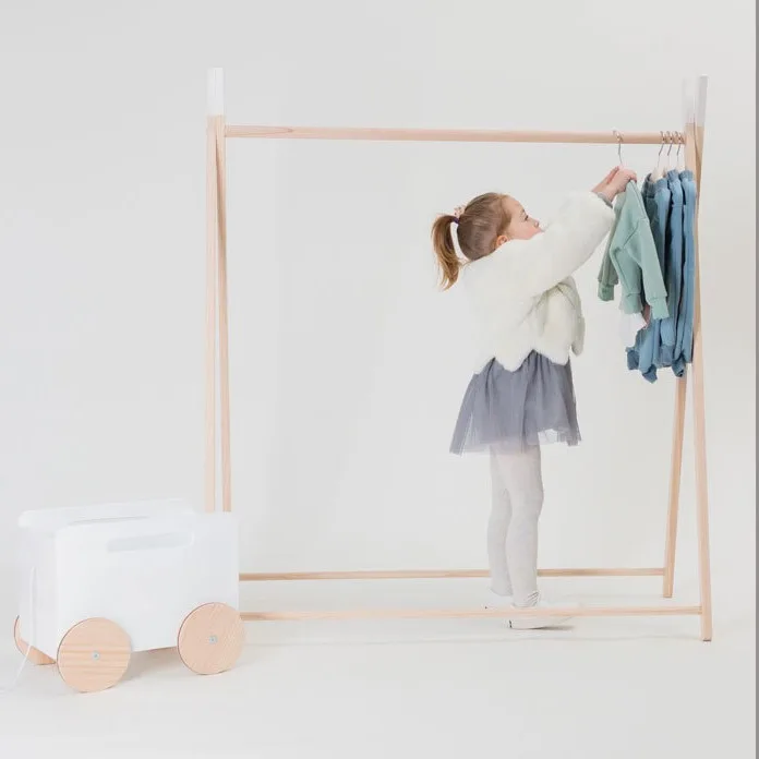 Nordic‑Style Simple Solid Wood Floor‑Standing Kids Garment Rack, Display Hanger for Children Clothing Store & Kids Bedroom