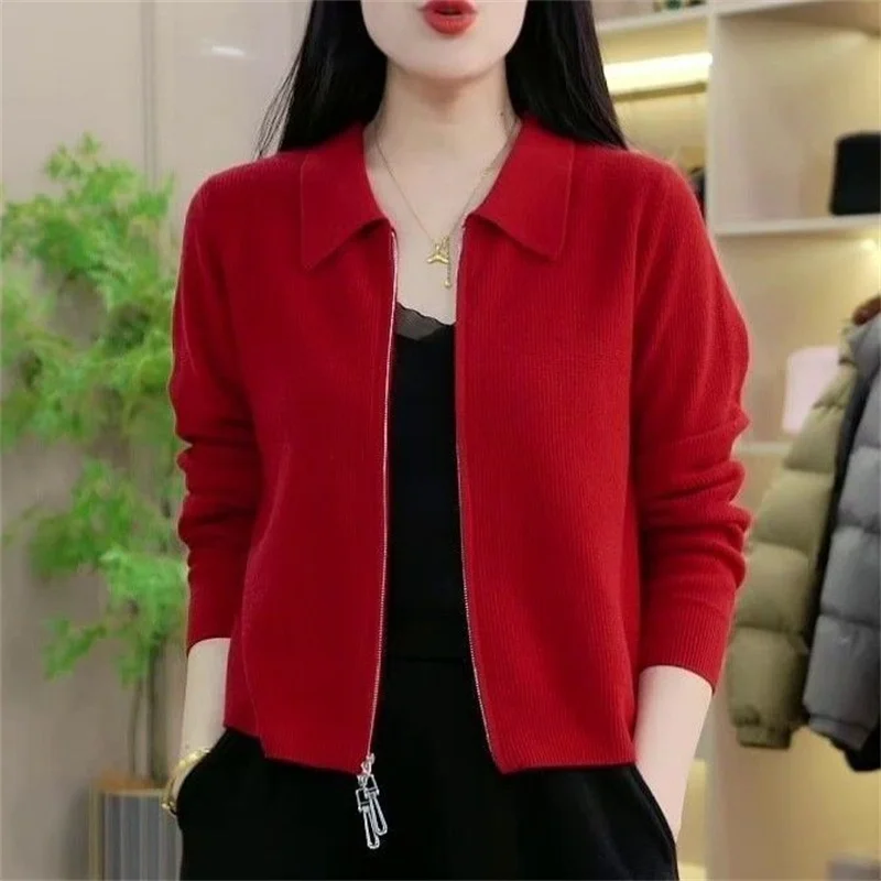 Spring Autumn Women High End Fashion Style Casual Short Knitted Cardigan Sweater 2024 Spring New Korean Edition Versatile Outer