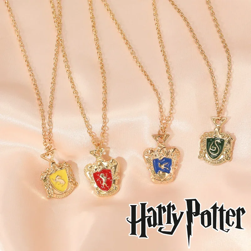 School of Magic Hogwarts Necklace Cosplay Accessory Anime Figure Slytherin Gryffindor Fashion Necklace Pendant Jewelry Gift